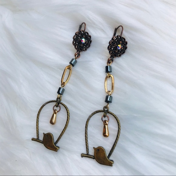 NWT Handmade Bird On A Swing Dangling Earrings - Picture 4 of 4